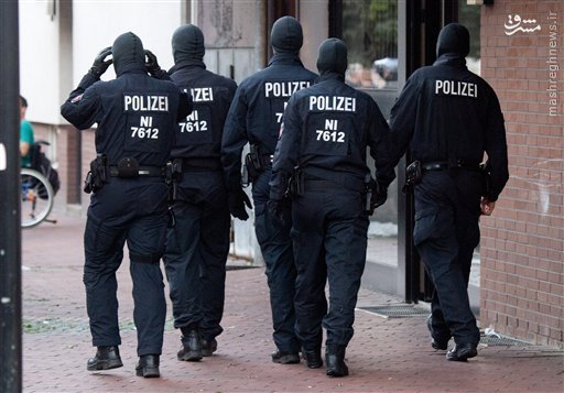 عکس/ حمله پلیس آلمان به مسجد مسلمانان