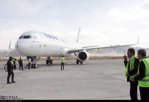 ورود نخستین هواپیمای ایرباس به فرودگاه بین المللی زاهدان (عکس)
