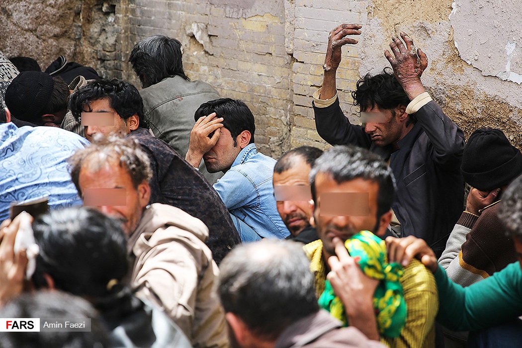 جمع آوری معتادان و کشف مواد محترقه در شیراز