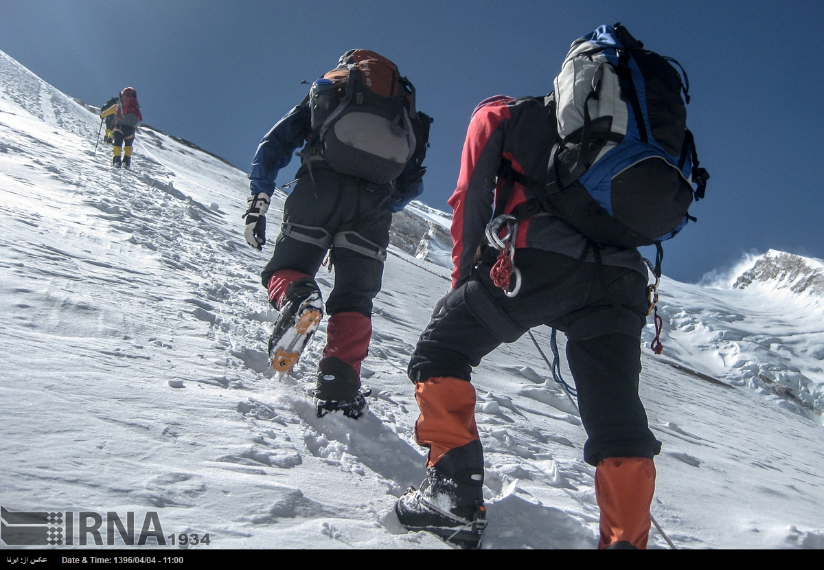 صعود به قله های اورست
