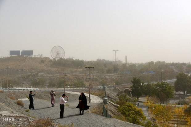 گرد و خاک شدید در مناطقی از شهر مشهد