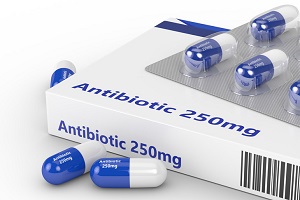 عوارض آنتی بیوتیک‌ها
