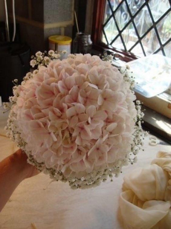 نمونه‌های دسته گل عروس با هورتانسیا