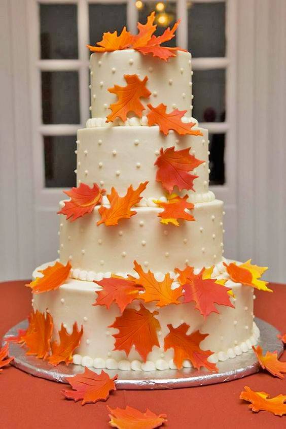کیک عروسی به سبک پاییزی
