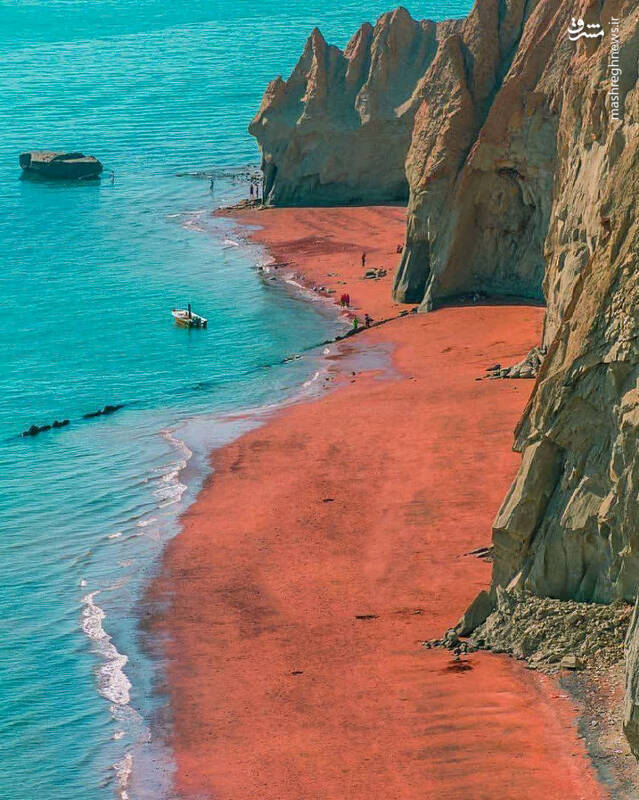 ساحلی زیبا در خلیج فارس+عکس