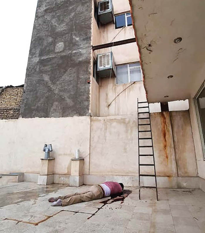 سقوط مشکوک یک مرد پس از به آتش کشیدن آپارتمان طبقه سوم + عکس