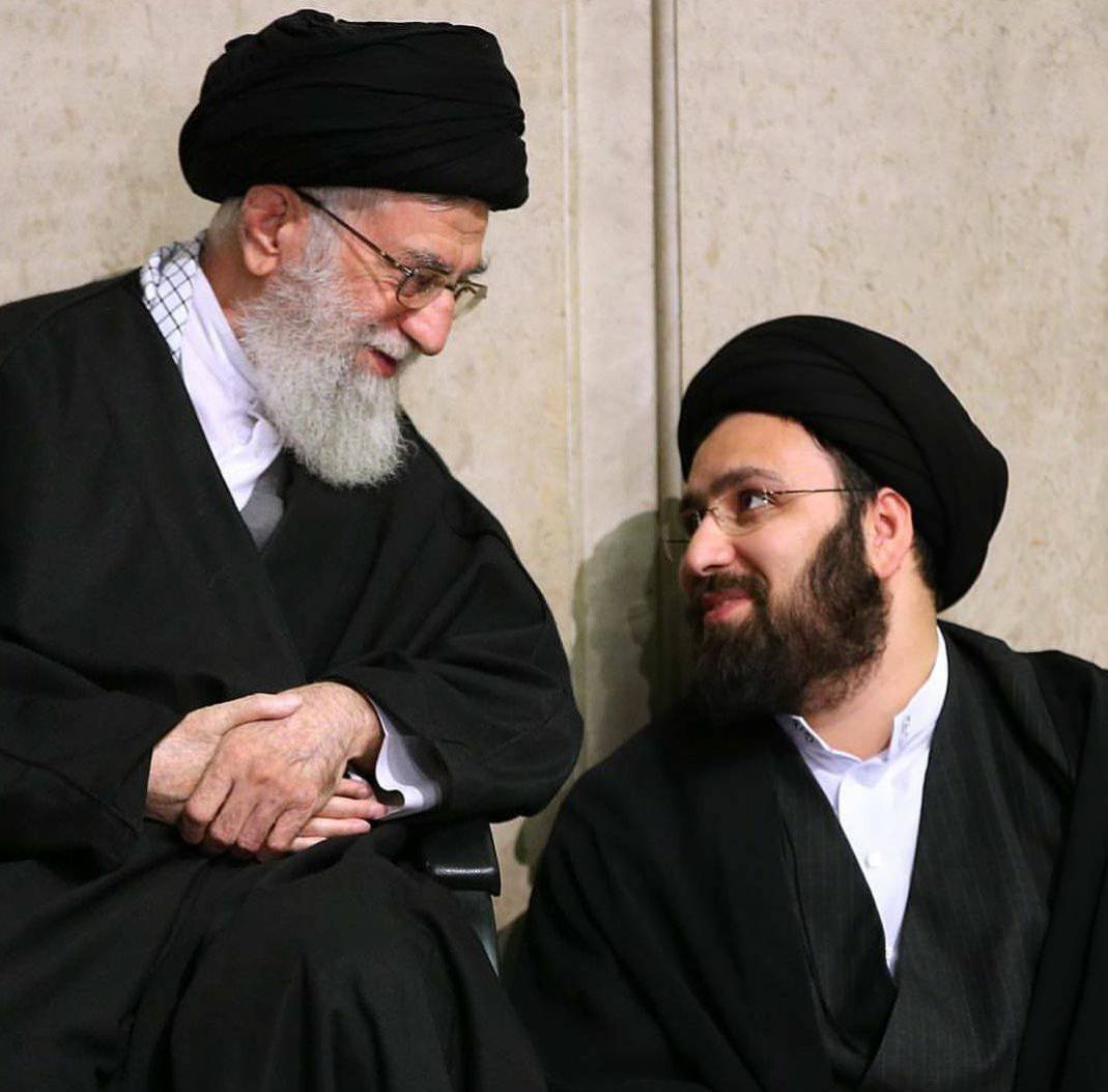 جز رهبر معظم انقلاب هیچ شخصی نبود که جای امام خمینی (ره) را پر کند