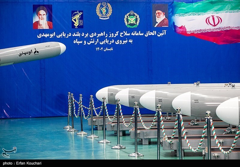 آئین الحاق موشک های کروز ابومهدی به نیروی دریایی ارتش و سپاه/ گزارش تصویری