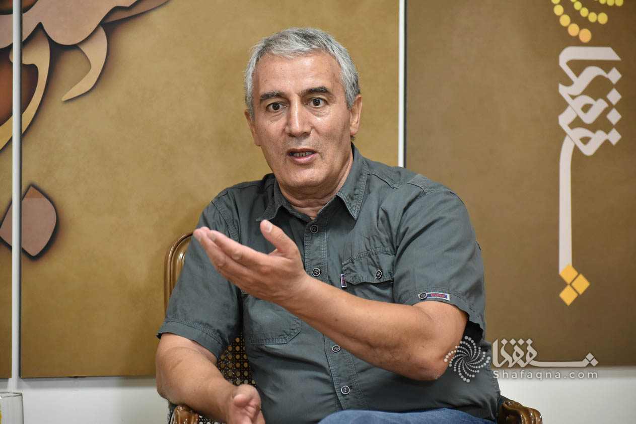 اگر کودکان کار، عضو باندی هستند چرا تا به حال یک نفر از این باند را دستگیر نکردند؟ اگر کودکان کار، عضو باندی هستند چرا تا به حال یک نفر از این باند را دستگیر نکردند؟