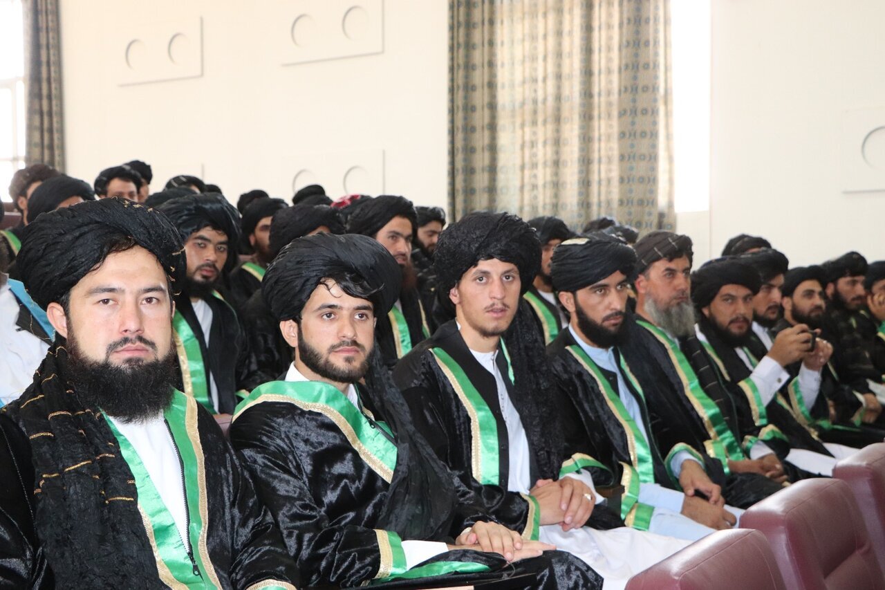 دانشجویان دانشگاه طالبان اولین تصاویر از فارغ التحصیلان دانشگاه طالبان+ عکس