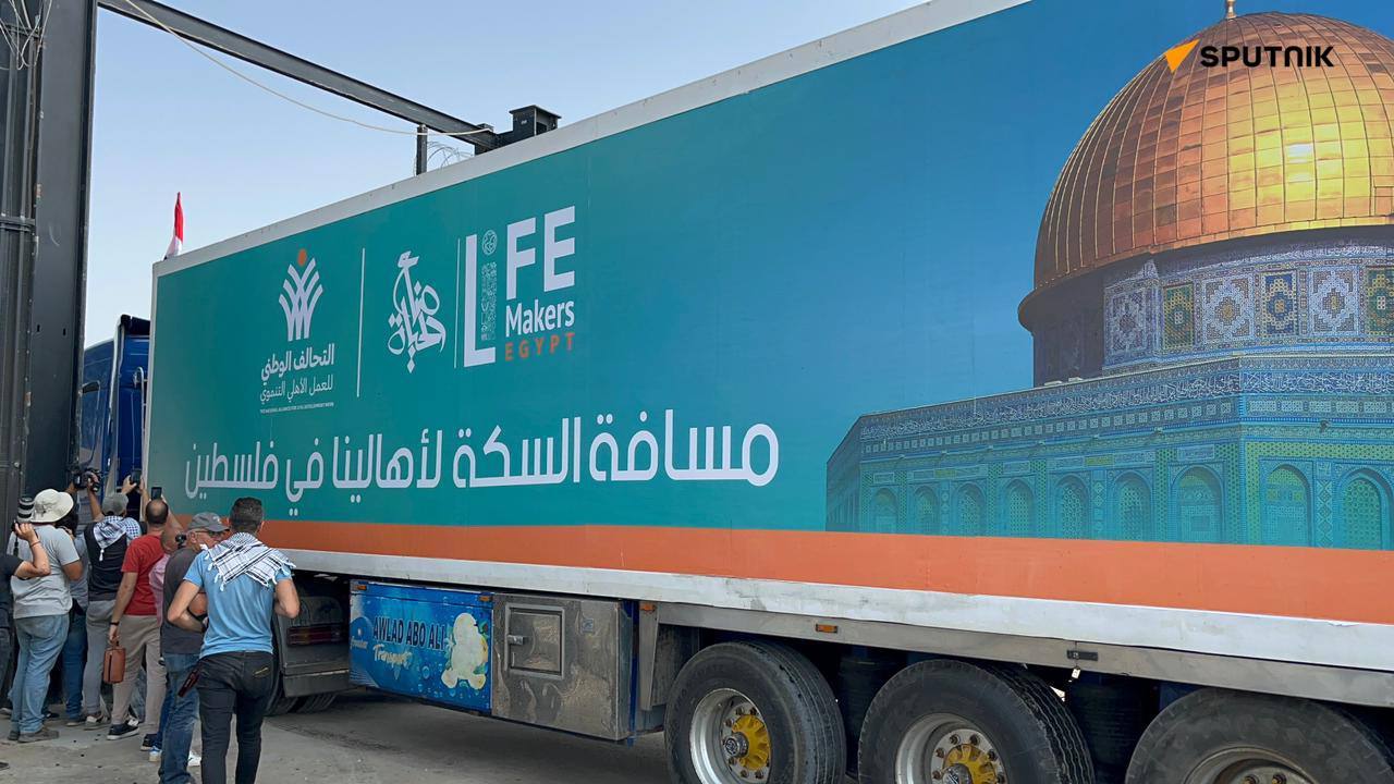 ورود کامیون های حامل کمک های بشردوستانه از گذرگاه رفح+ عکس