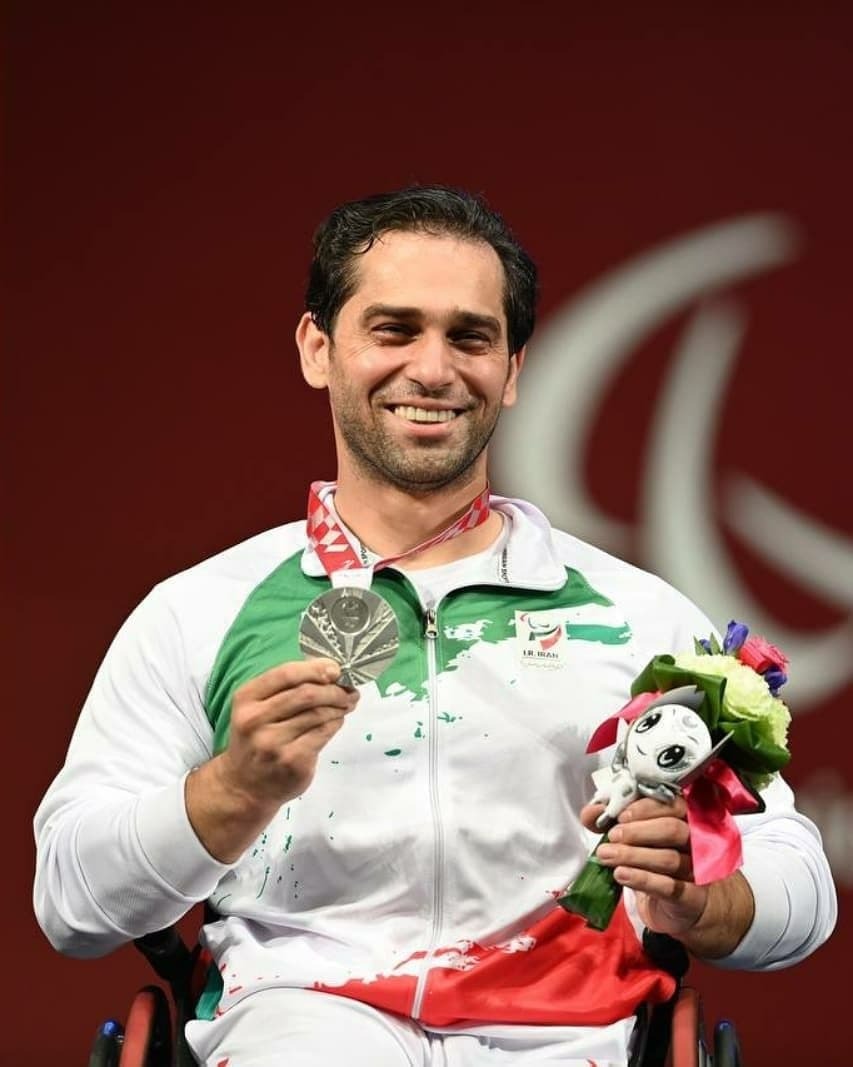 نخستین مدال ایران در پارالمپیک به نام امیر جعفری / اشک‌های پسر افتخارآفرین ایران در پارالمپیک + فیلم و تصاویر