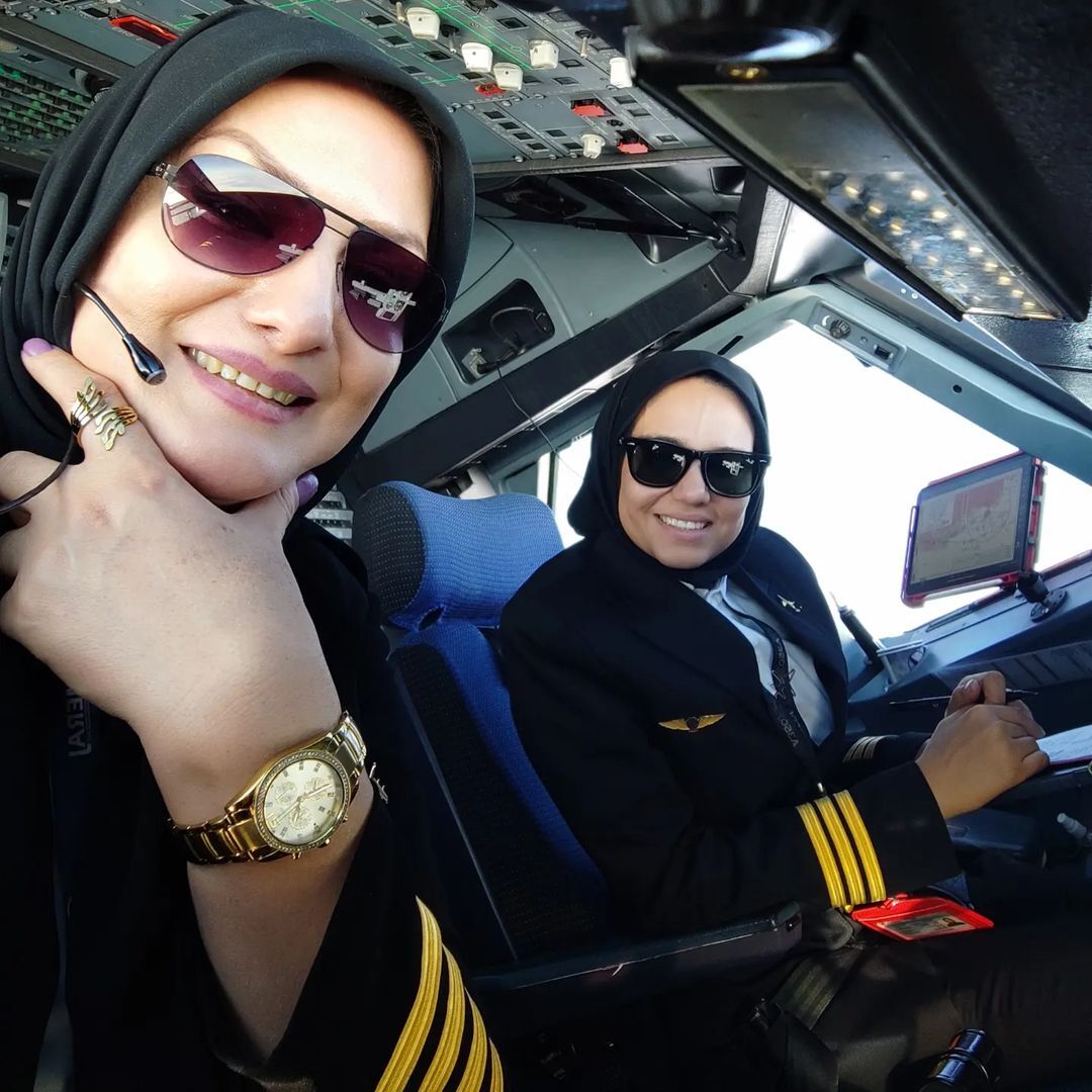 زنان خلبان ایران